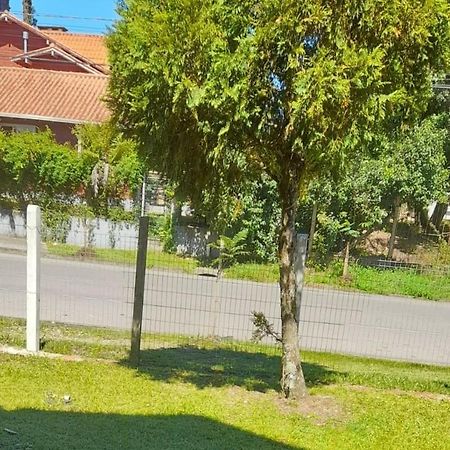 Casa Ampla Com Lareira E Churrasqueira 卡内拉 外观 照片