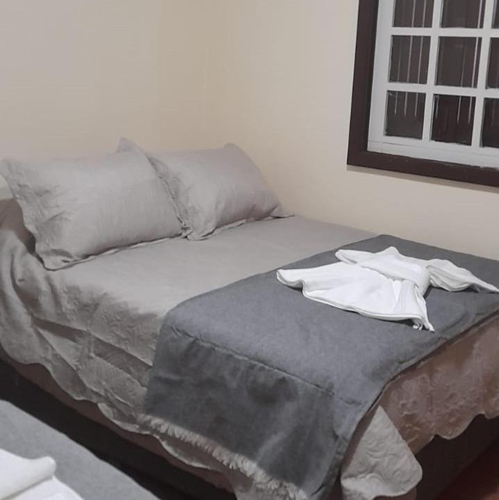 Casa Ampla Com Lareira E Churrasqueira 卡内拉 外观 照片