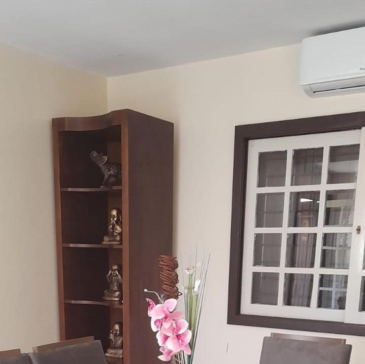 Casa Ampla Com Lareira E Churrasqueira 卡内拉 外观 照片